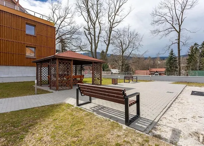 Comfort Stone Hill *